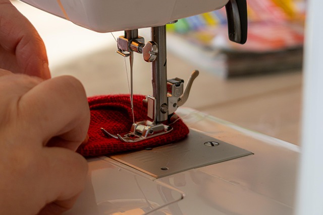 Handpicked Narayanpet cotton, woven by artisan hands